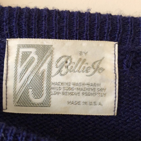 By Billie Jo Vintage button down sweater does not have a size tag but is a large - Picture 7 of 7